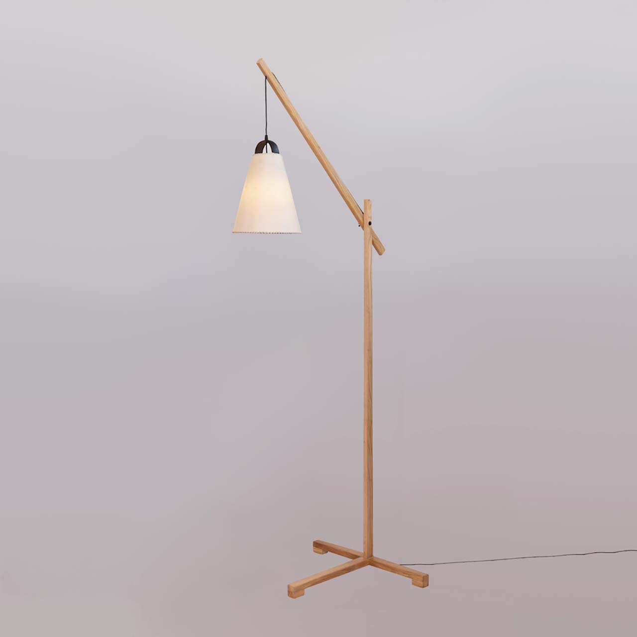Lámpara Cencerro Pergamino Base Madera