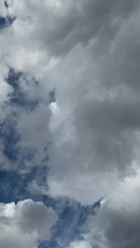 Pantone 2026 / Lámpara Ruca Cielo